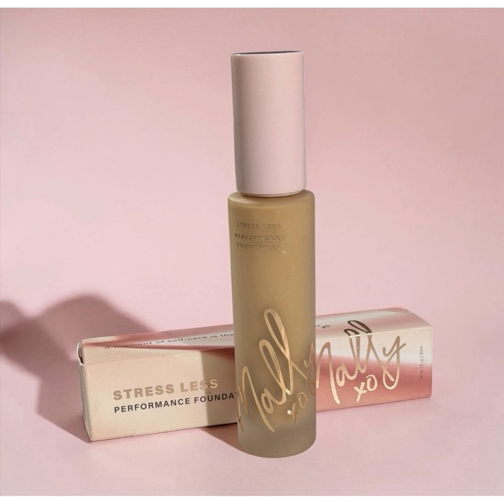 NIB~ Mally XO Stress Less Performance Foundation MEDIUM 1 oz Med-Full coverage
